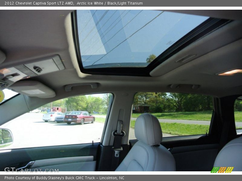 Arctic Ice White / Black/Light Titanium 2012 Chevrolet Captiva Sport LTZ AWD