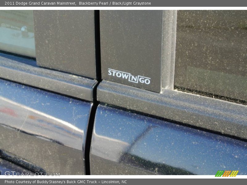 Blackberry Pearl / Black/Light Graystone 2011 Dodge Grand Caravan Mainstreet