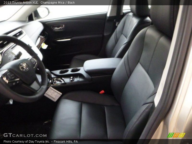 Champagne Mica / Black 2013 Toyota Avalon XLE