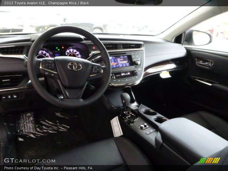 Champagne Mica / Black 2013 Toyota Avalon XLE
