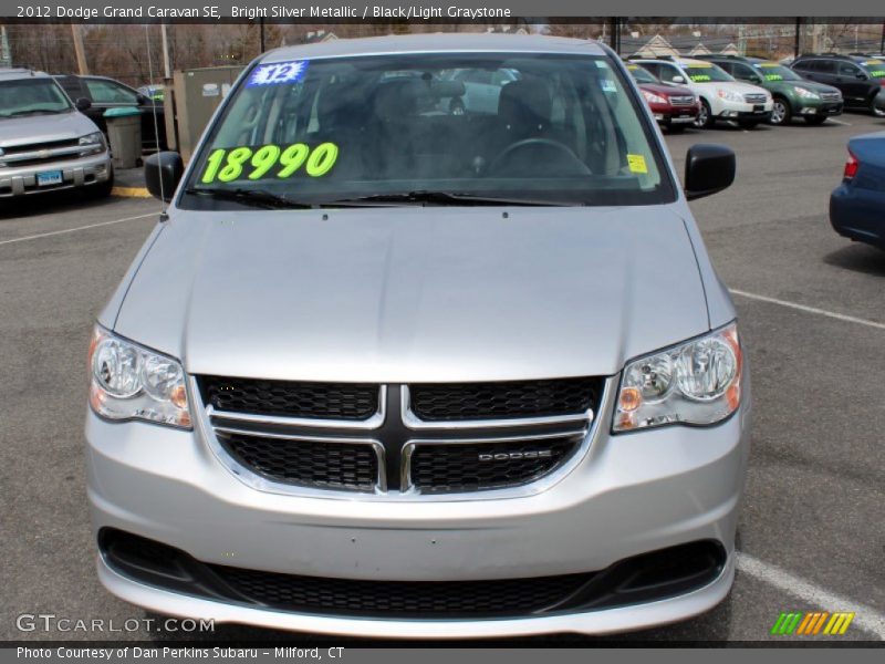 Bright Silver Metallic / Black/Light Graystone 2012 Dodge Grand Caravan SE