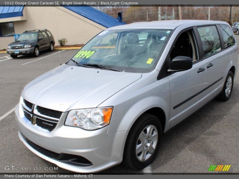 Bright Silver Metallic / Black/Light Graystone 2012 Dodge Grand Caravan SE