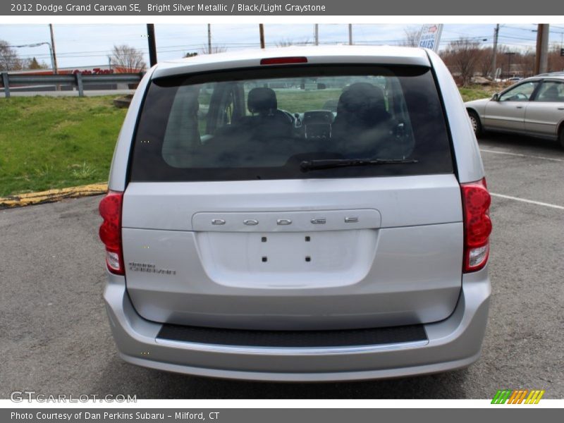 Bright Silver Metallic / Black/Light Graystone 2012 Dodge Grand Caravan SE