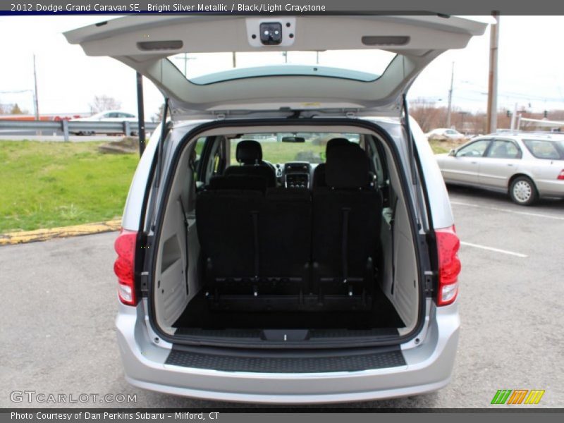 Bright Silver Metallic / Black/Light Graystone 2012 Dodge Grand Caravan SE