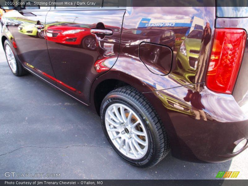 Sizzling Crimson Mica / Dark Gray 2010 Scion xB