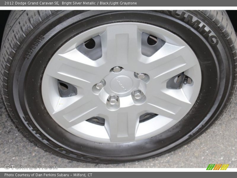 Bright Silver Metallic / Black/Light Graystone 2012 Dodge Grand Caravan SE