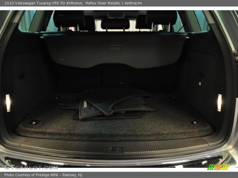 Reflex Silver Metallic / Anthracite 2010 Volkswagen Touareg VR6 FSI 4XMotion