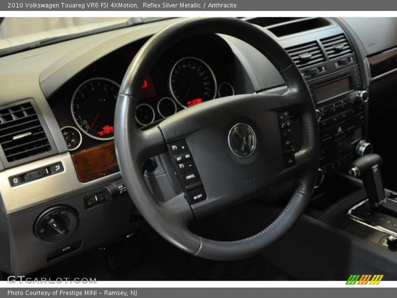 Reflex Silver Metallic / Anthracite 2010 Volkswagen Touareg VR6 FSI 4XMotion