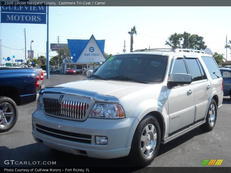 Cashmere Tri-Coat / Camel 2006 Lincoln Navigator Luxury