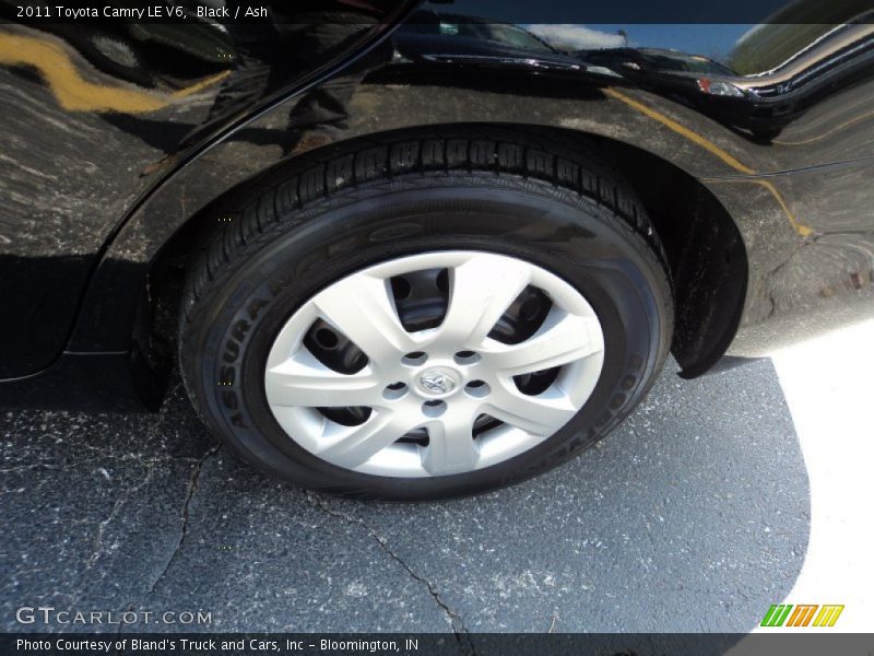 Black / Ash 2011 Toyota Camry LE V6