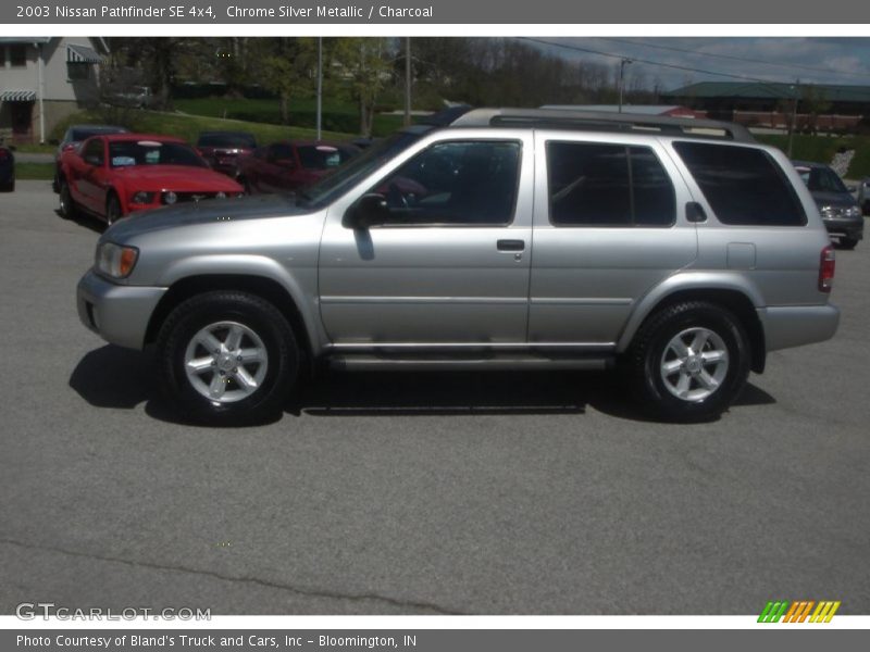 Chrome Silver Metallic / Charcoal 2003 Nissan Pathfinder SE 4x4