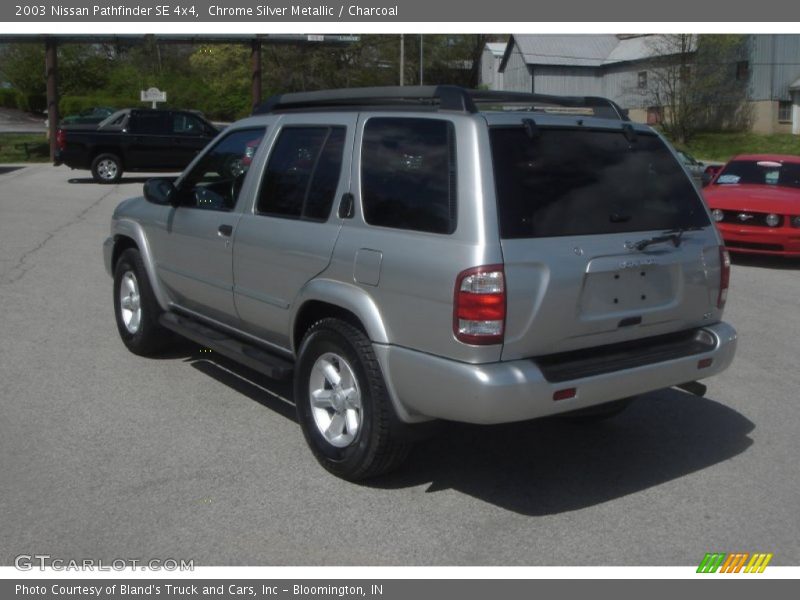 Chrome Silver Metallic / Charcoal 2003 Nissan Pathfinder SE 4x4