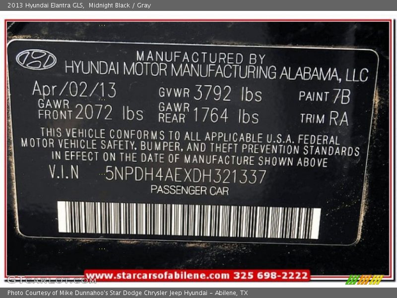 Midnight Black / Gray 2013 Hyundai Elantra GLS