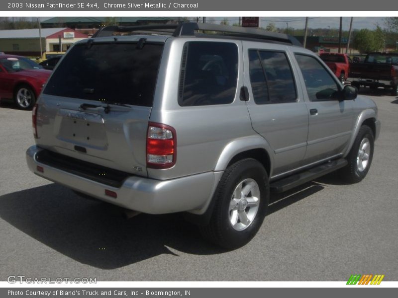 Chrome Silver Metallic / Charcoal 2003 Nissan Pathfinder SE 4x4