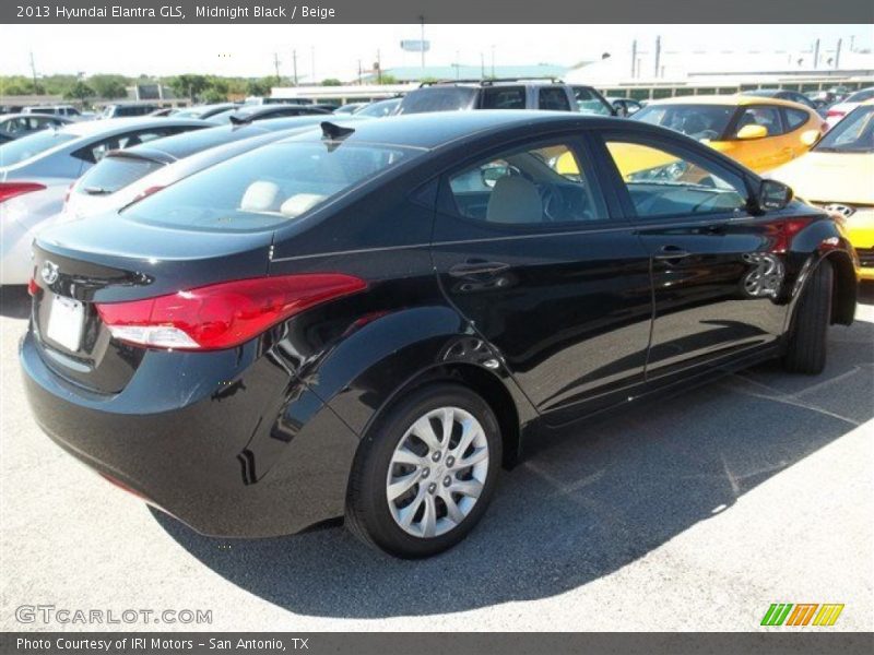 Midnight Black / Beige 2013 Hyundai Elantra GLS