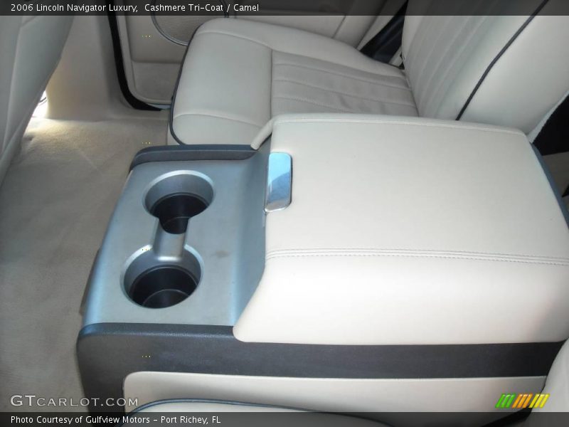 Cashmere Tri-Coat / Camel 2006 Lincoln Navigator Luxury