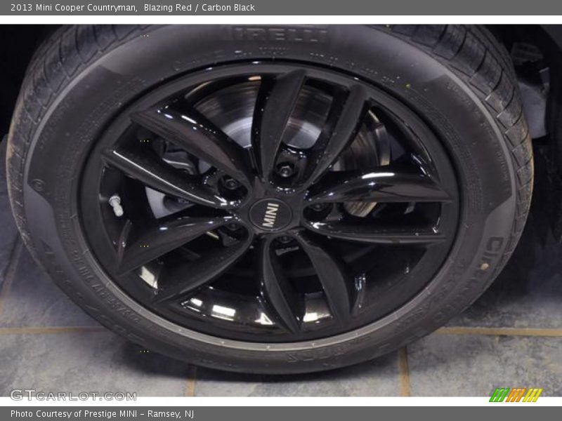 Blazing Red / Carbon Black 2013 Mini Cooper Countryman