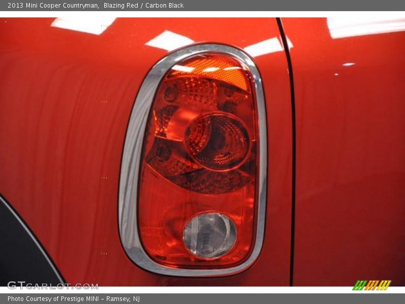 Blazing Red / Carbon Black 2013 Mini Cooper Countryman