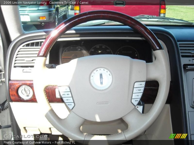 Cashmere Tri-Coat / Camel 2006 Lincoln Navigator Luxury