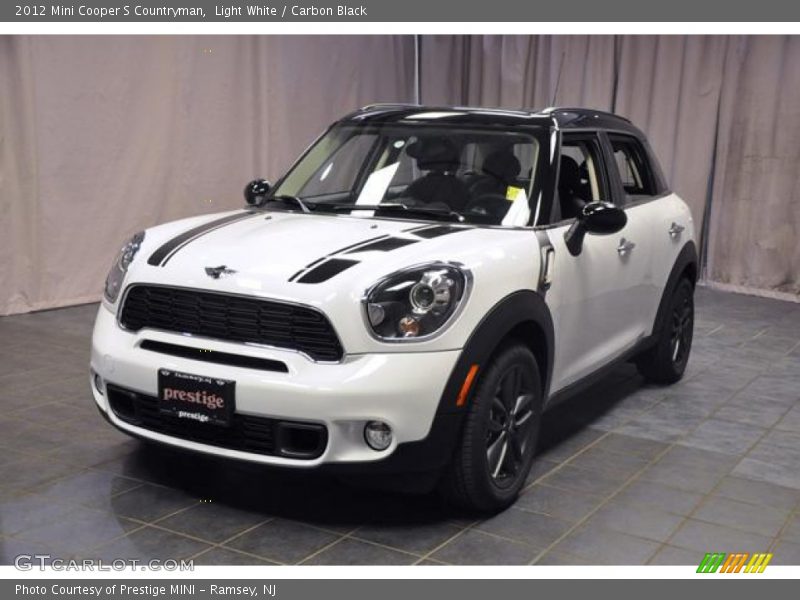 Light White / Carbon Black 2012 Mini Cooper S Countryman