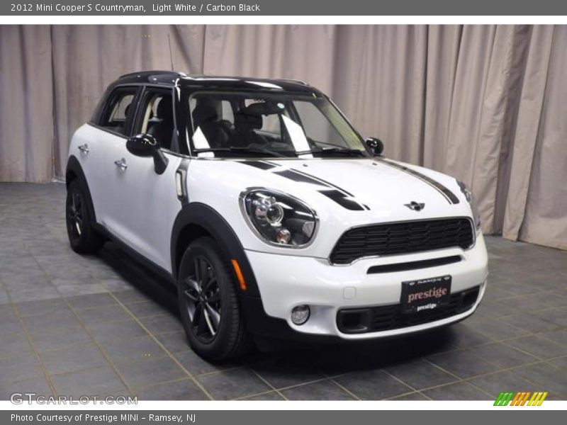 Light White / Carbon Black 2012 Mini Cooper S Countryman