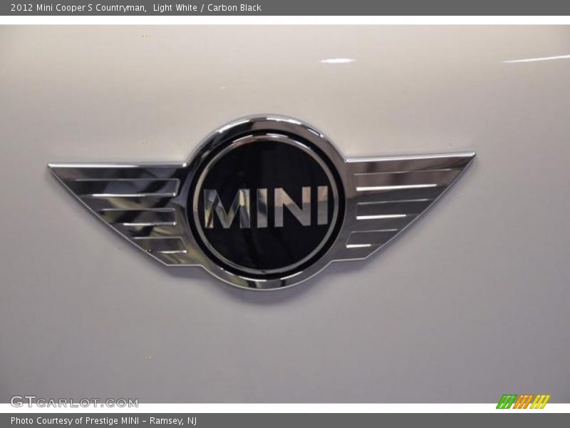 Light White / Carbon Black 2012 Mini Cooper S Countryman