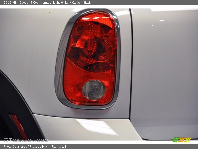 Light White / Carbon Black 2012 Mini Cooper S Countryman