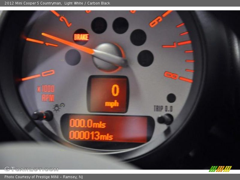 Light White / Carbon Black 2012 Mini Cooper S Countryman
