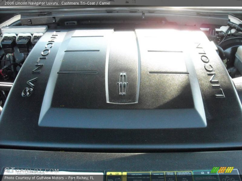 Cashmere Tri-Coat / Camel 2006 Lincoln Navigator Luxury