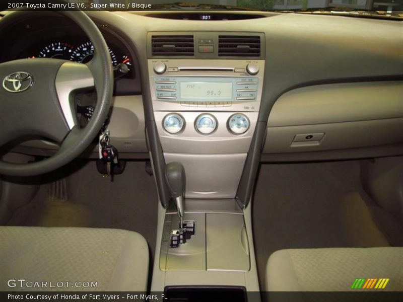 Super White / Bisque 2007 Toyota Camry LE V6