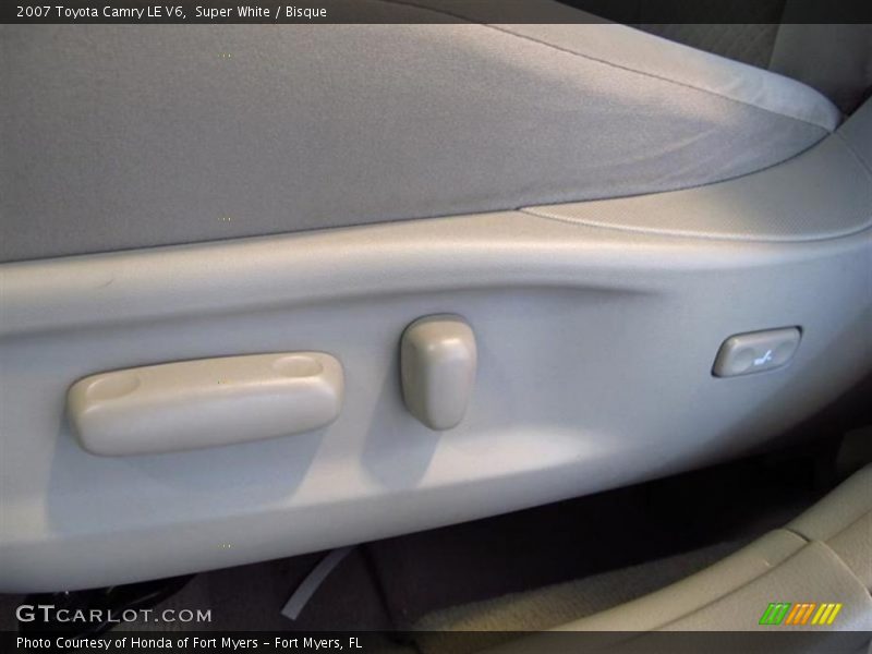 Super White / Bisque 2007 Toyota Camry LE V6
