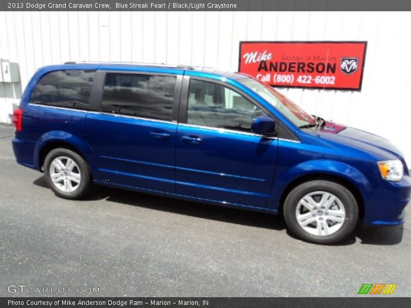 Blue Streak Pearl / Black/Light Graystone 2013 Dodge Grand Caravan Crew