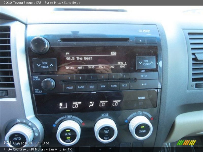 Controls of 2010 Sequoia SR5