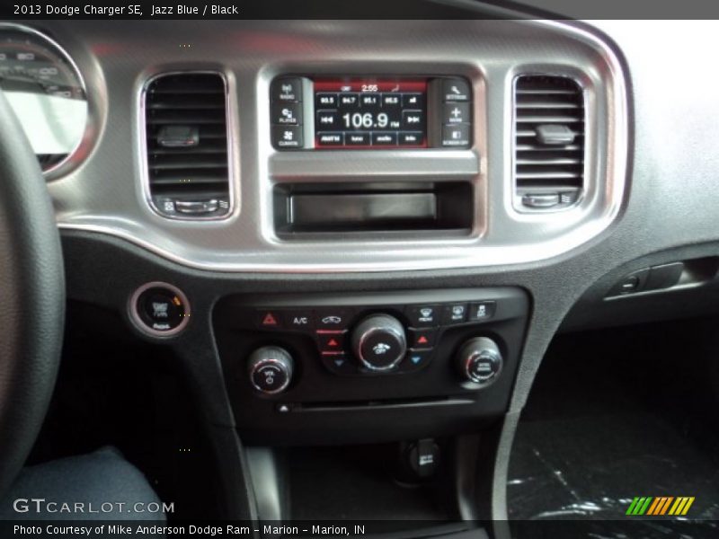 Jazz Blue / Black 2013 Dodge Charger SE