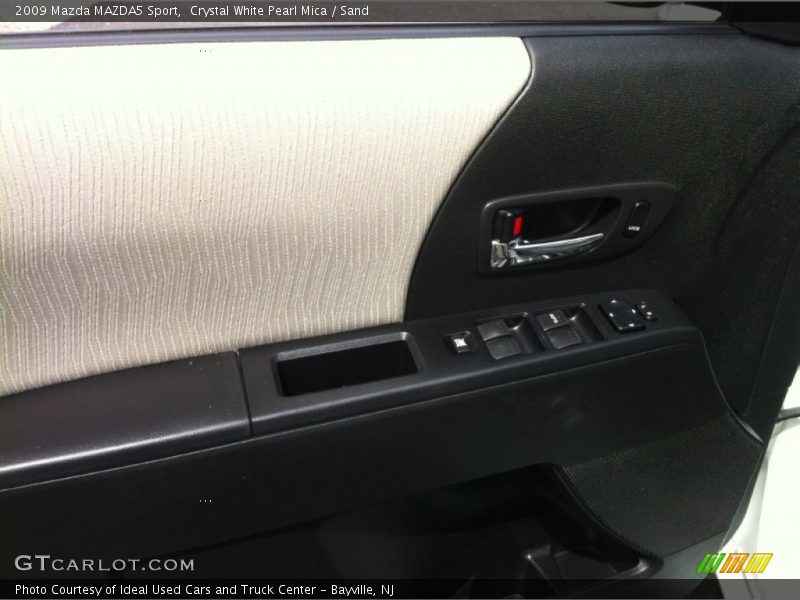 Crystal White Pearl Mica / Sand 2009 Mazda MAZDA5 Sport