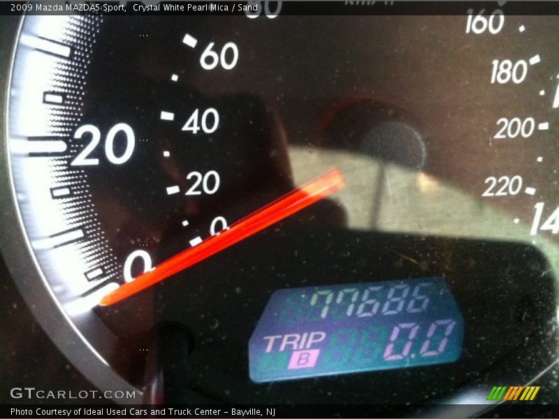 Crystal White Pearl Mica / Sand 2009 Mazda MAZDA5 Sport