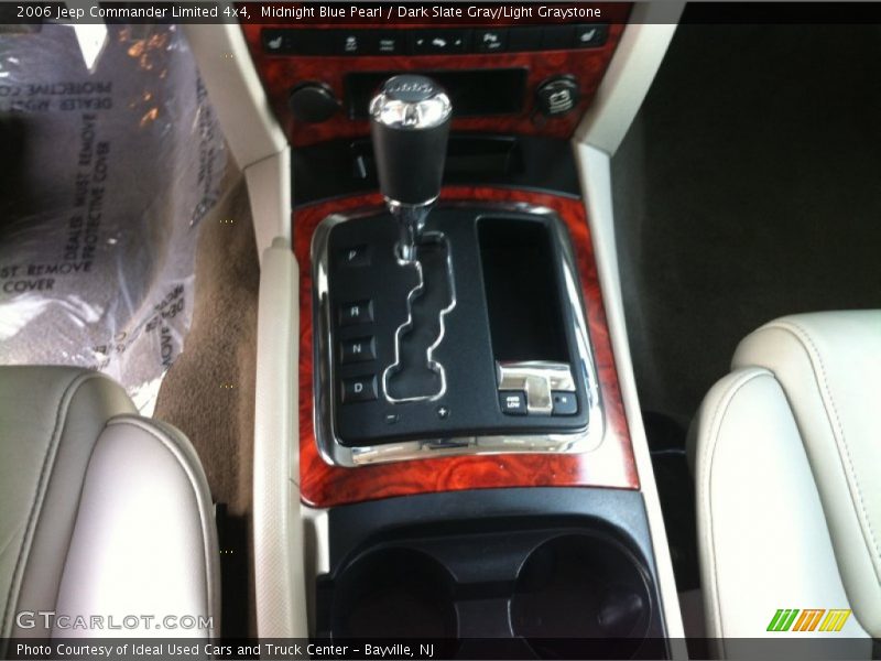 Midnight Blue Pearl / Dark Slate Gray/Light Graystone 2006 Jeep Commander Limited 4x4