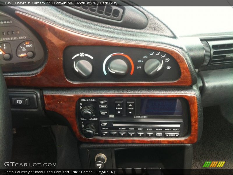 Controls of 1995 Camaro Z28 Convertible
