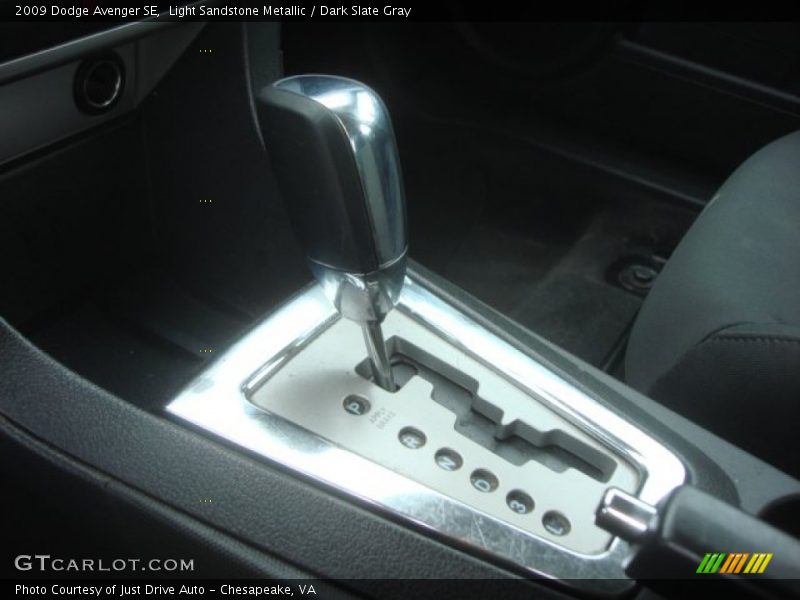 Light Sandstone Metallic / Dark Slate Gray 2009 Dodge Avenger SE