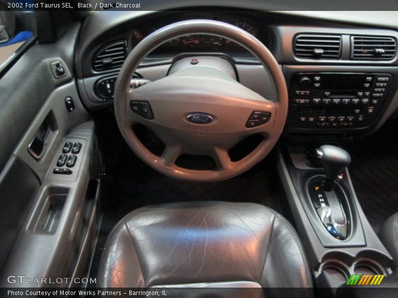 Black / Dark Charcoal 2002 Ford Taurus SEL