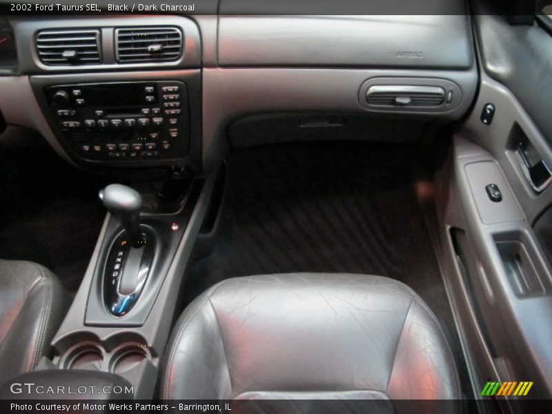 Black / Dark Charcoal 2002 Ford Taurus SEL