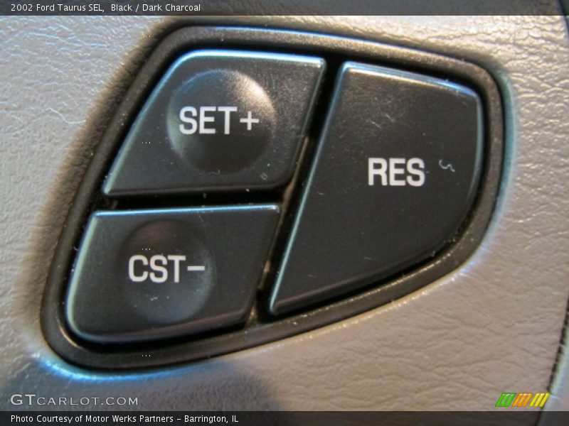 Black / Dark Charcoal 2002 Ford Taurus SEL