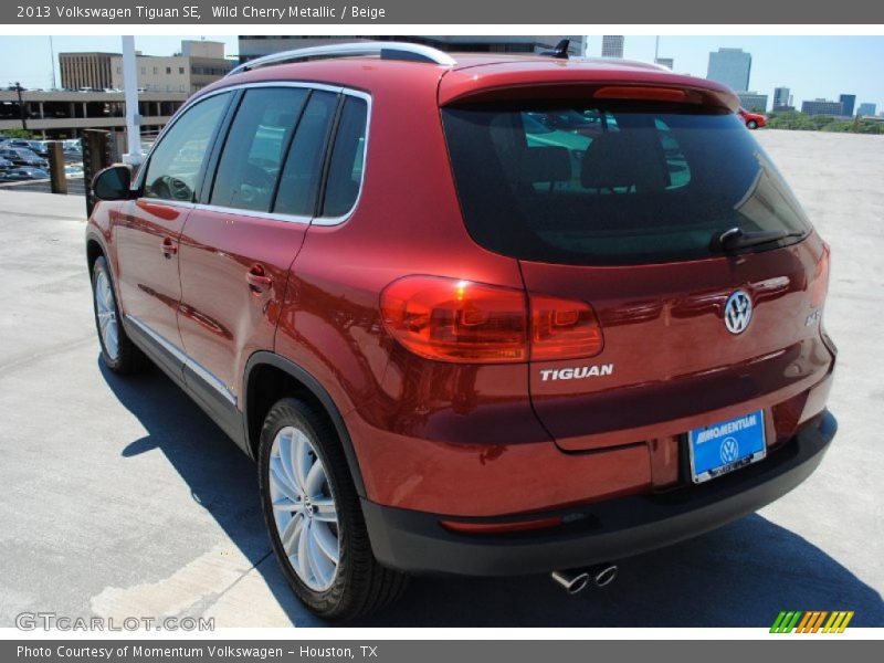 Wild Cherry Metallic / Beige 2013 Volkswagen Tiguan SE