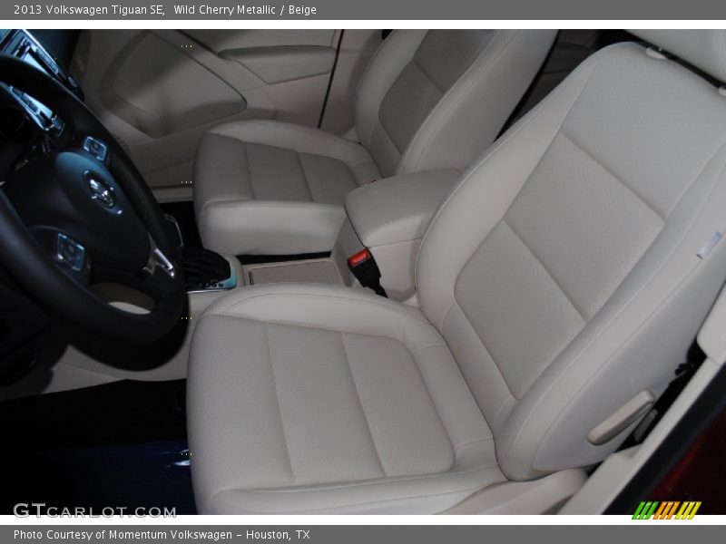 Wild Cherry Metallic / Beige 2013 Volkswagen Tiguan SE