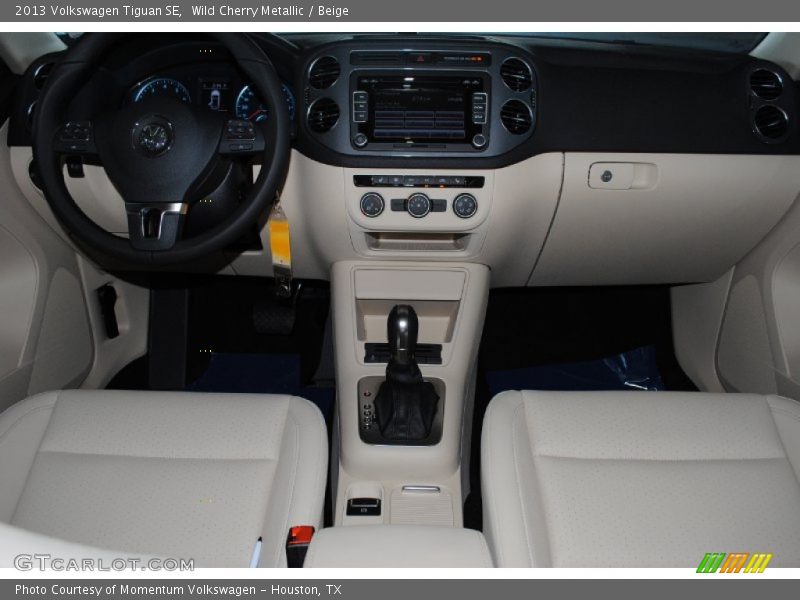 Wild Cherry Metallic / Beige 2013 Volkswagen Tiguan SE