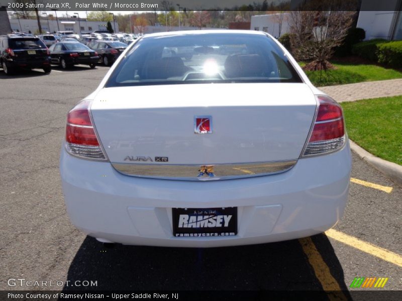 Polar White / Morocco Brown 2009 Saturn Aura XR