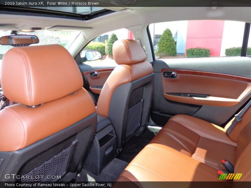 Polar White / Morocco Brown 2009 Saturn Aura XR