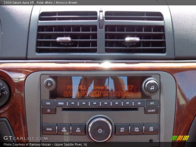 Polar White / Morocco Brown 2009 Saturn Aura XR