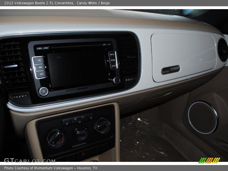 Candy White / Beige 2013 Volkswagen Beetle 2.5L Convertible