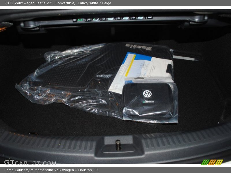 Candy White / Beige 2013 Volkswagen Beetle 2.5L Convertible